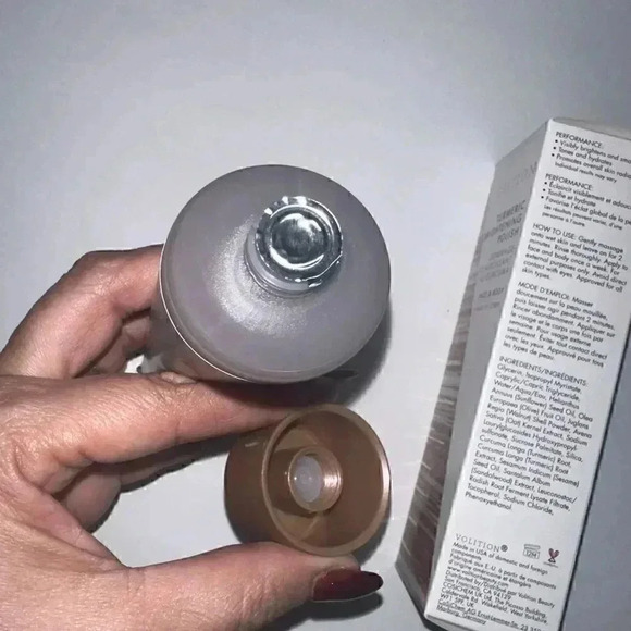 🩷Volition Beauty Tumeric Brightening Polish - Picture 4 of 4